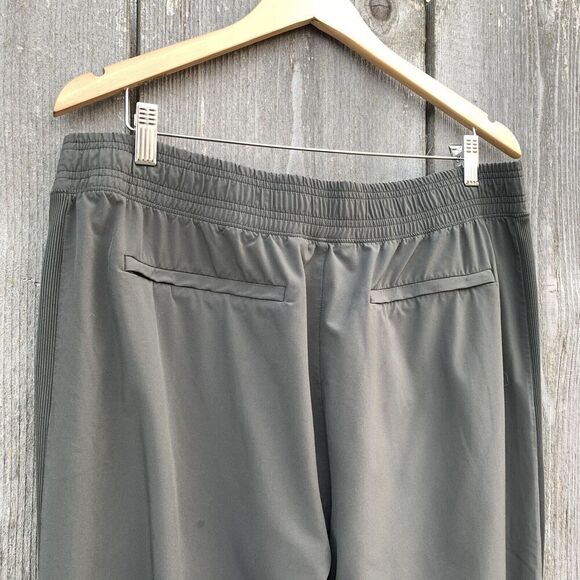 ATHLETA Brooklyn Jogger Sz 16 Green Lightweight Pockets Pull on Loungewear - Picture 12 of 13